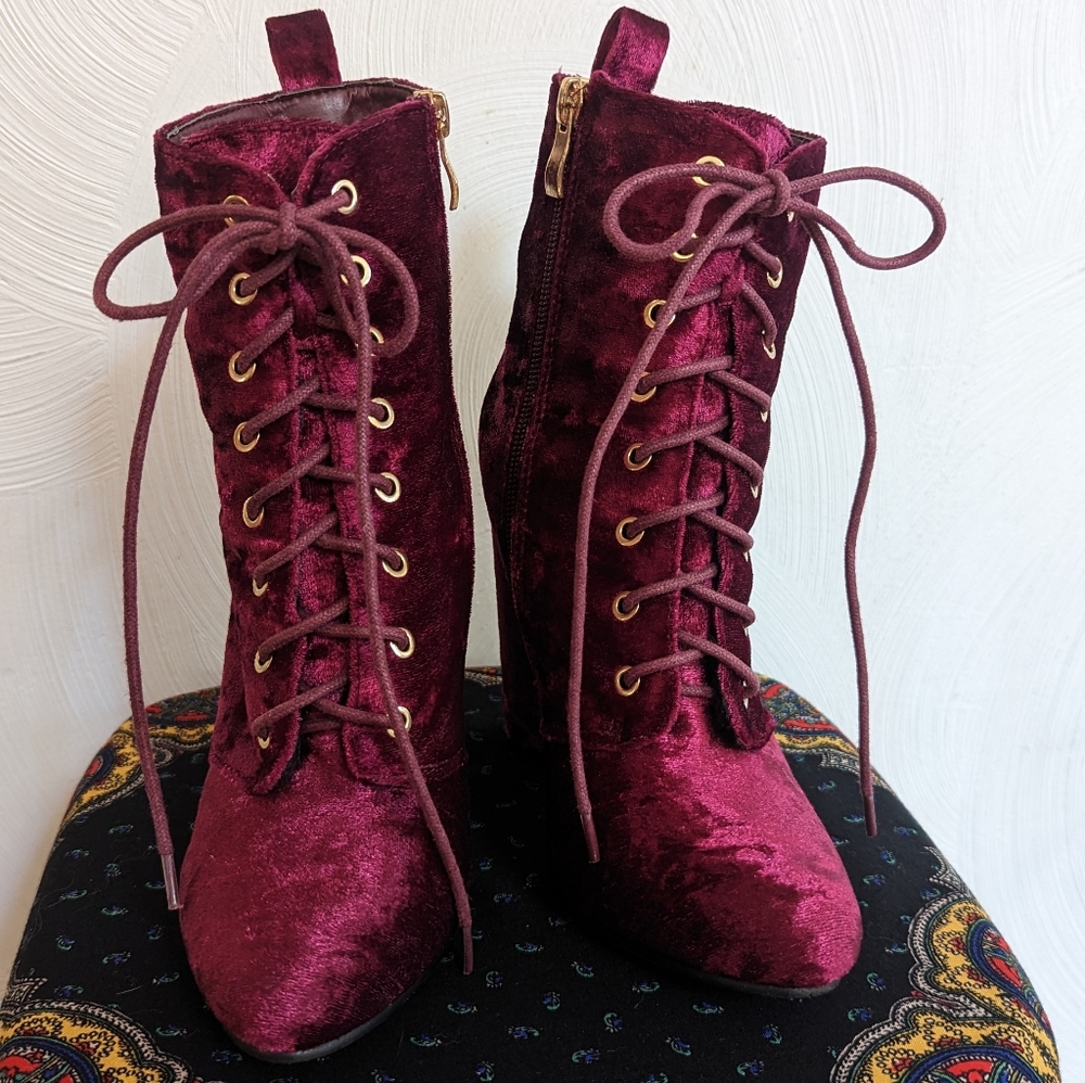 Witchy Wine Winklepicker Zip Up Boots